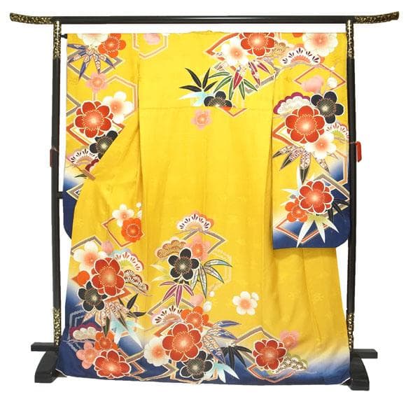 振袖 着物 金彩加工 地紋 黄色 紺色 松竹梅 裄66 Ｌ 中古 sn1462