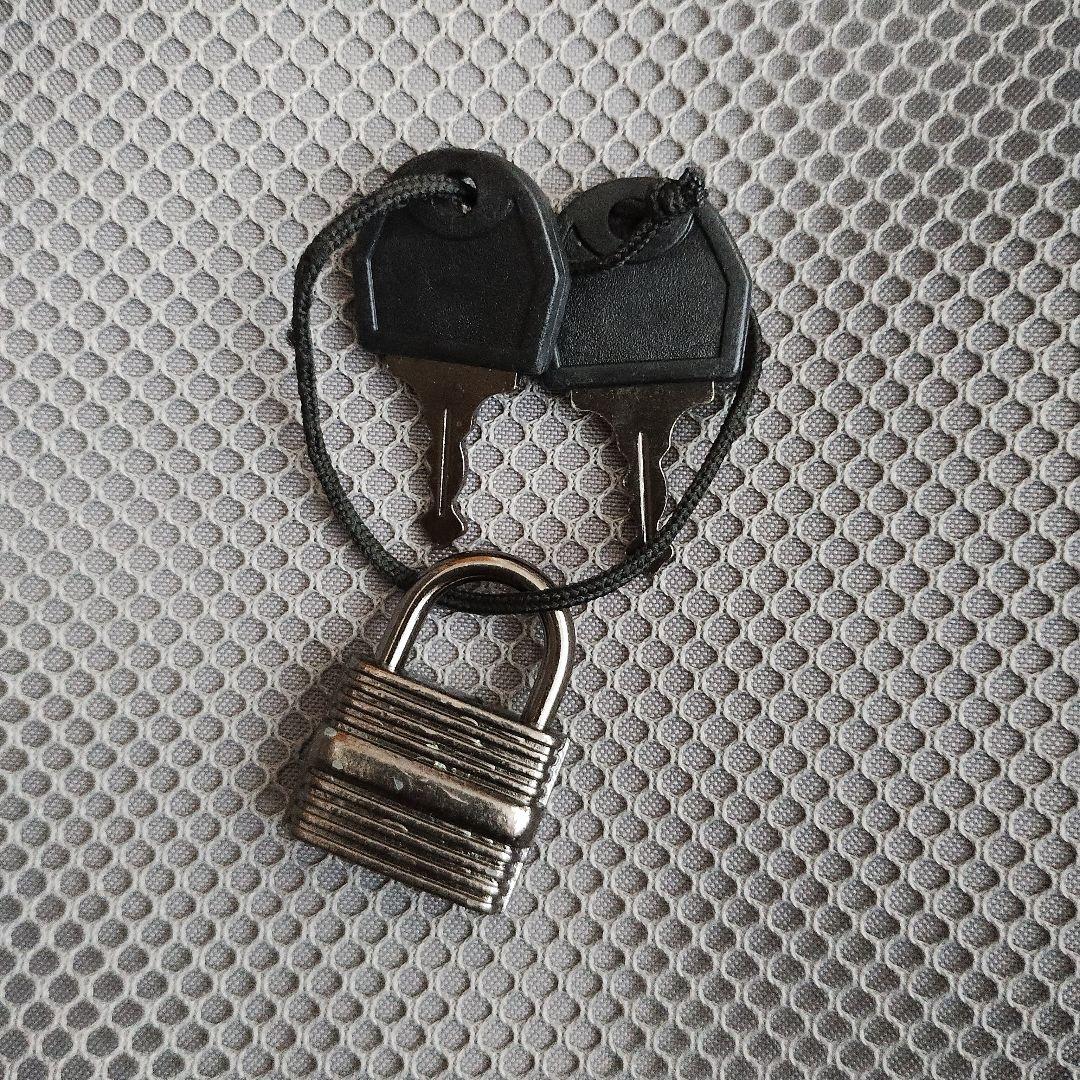 ■無印 キャリーケース 65L タイヤロック機能付