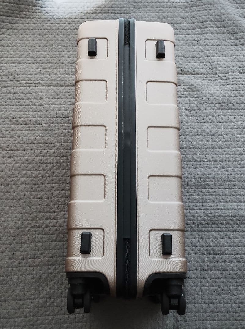 ■無印 キャリーケース 65L タイヤロック機能付