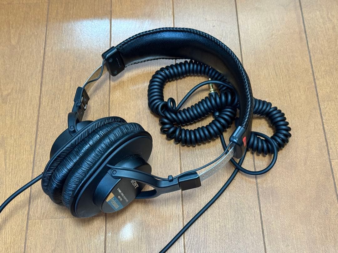 る*な様 美品 SONY MDR-7506 スタジオモニターヘッドフォン