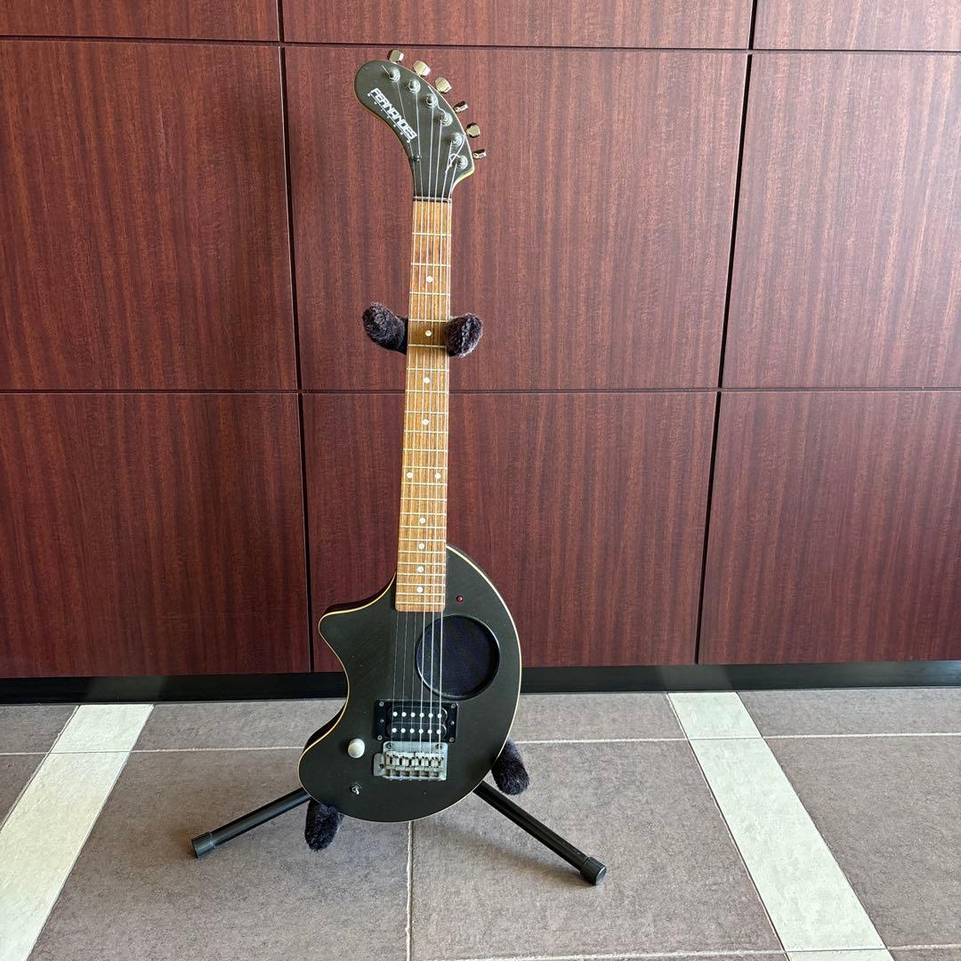 FERNANDES ZO-3エレキギター ブラック（左利き用）