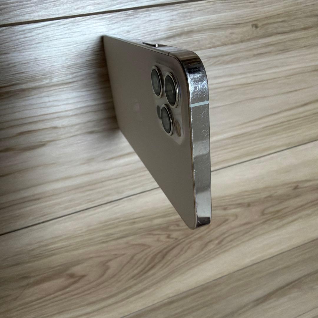 iPhone12 pro シルバー 256GB SIMロック解除・動作確認済