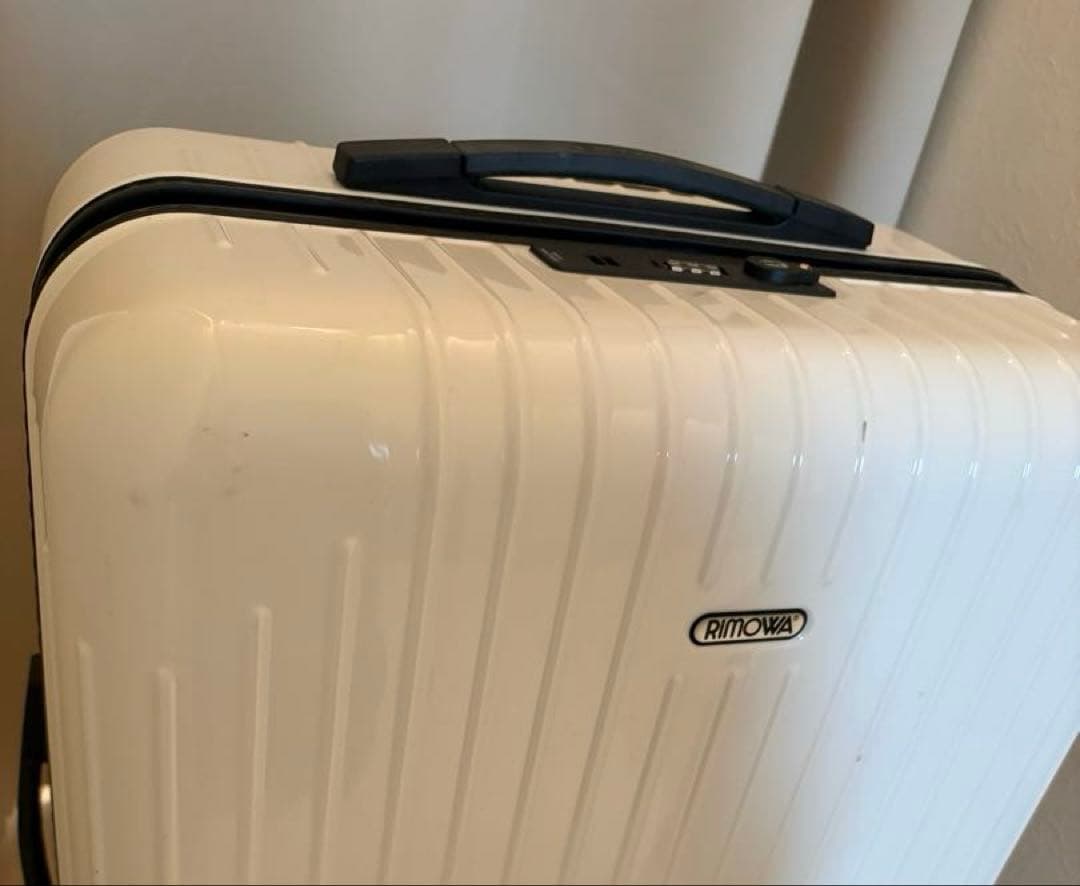 RIMOWA リモワスーツケース ホワイト 4輪 ポリカーボネート 中型M65L