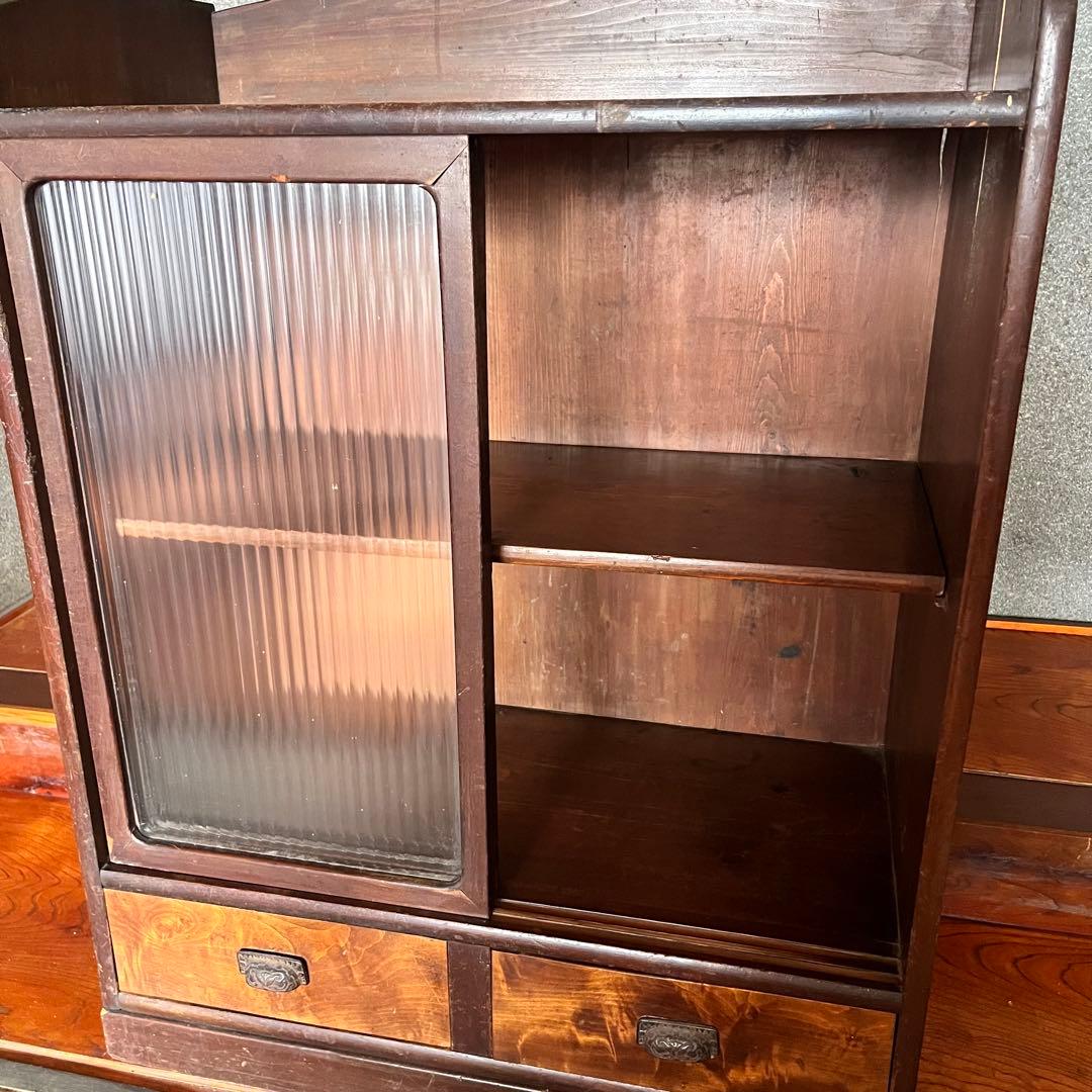 レトロ　ガラスキャビネット