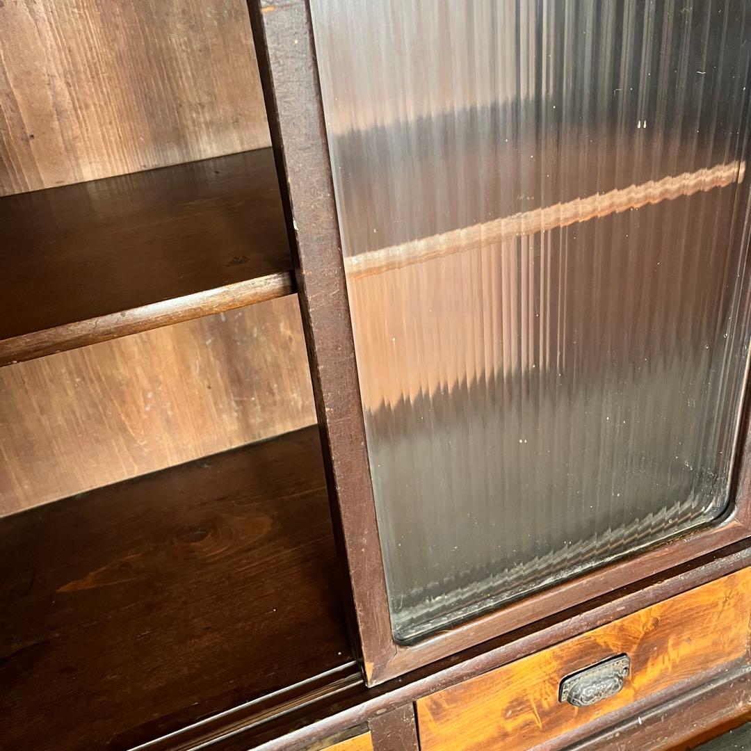 レトロ　ガラスキャビネット