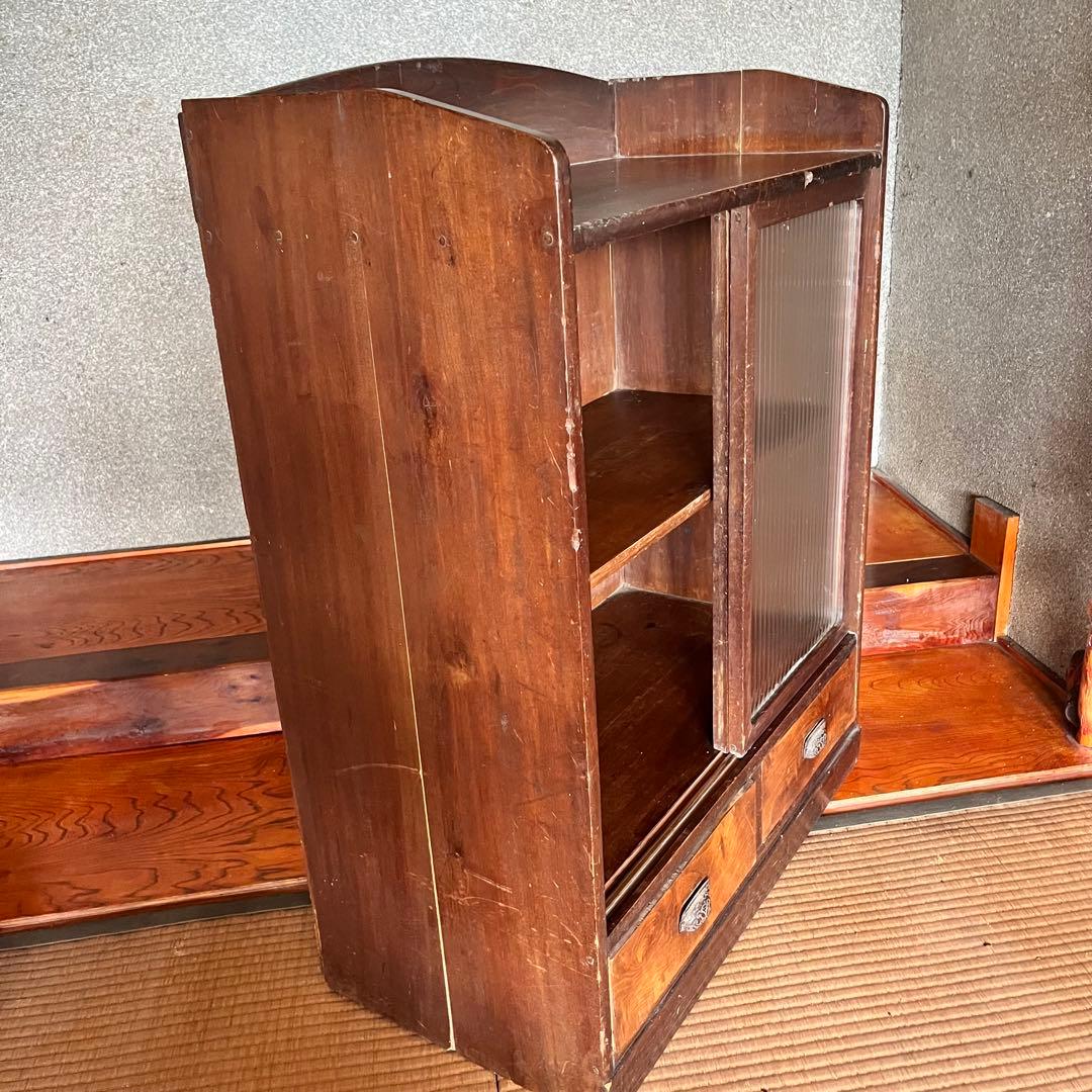 レトロ　ガラスキャビネット