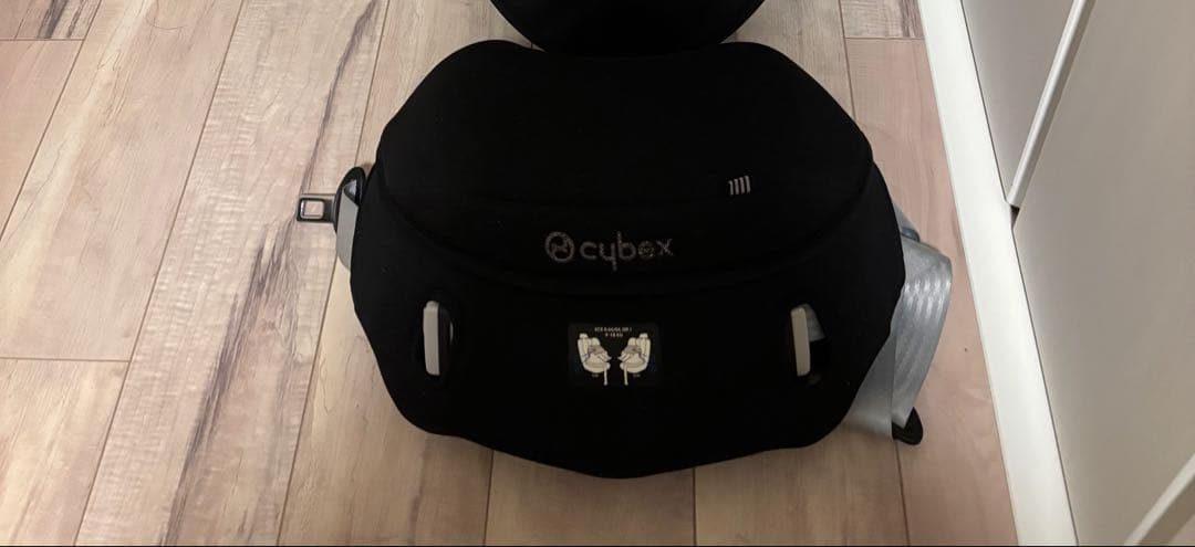 3*4様 c*.様 cybex チャイルドシート　黒ECE R-44/04, G