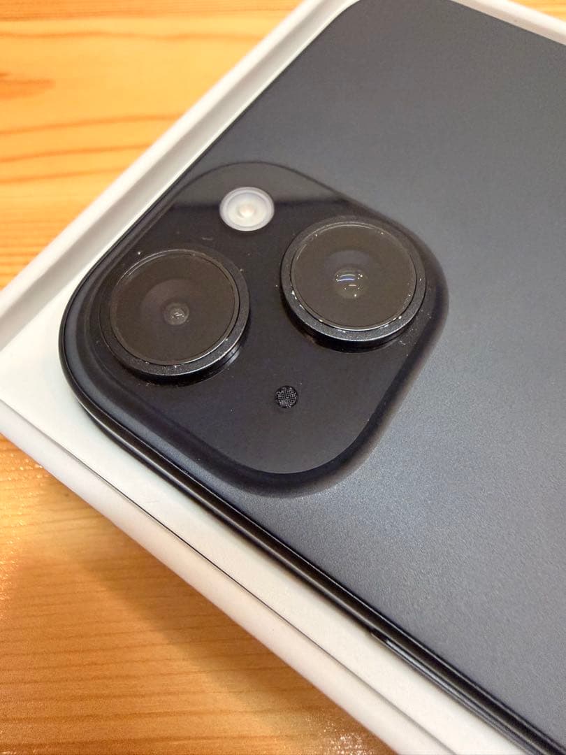 おにぎり　iPhone 15 plus ブラック 本体 simフリー