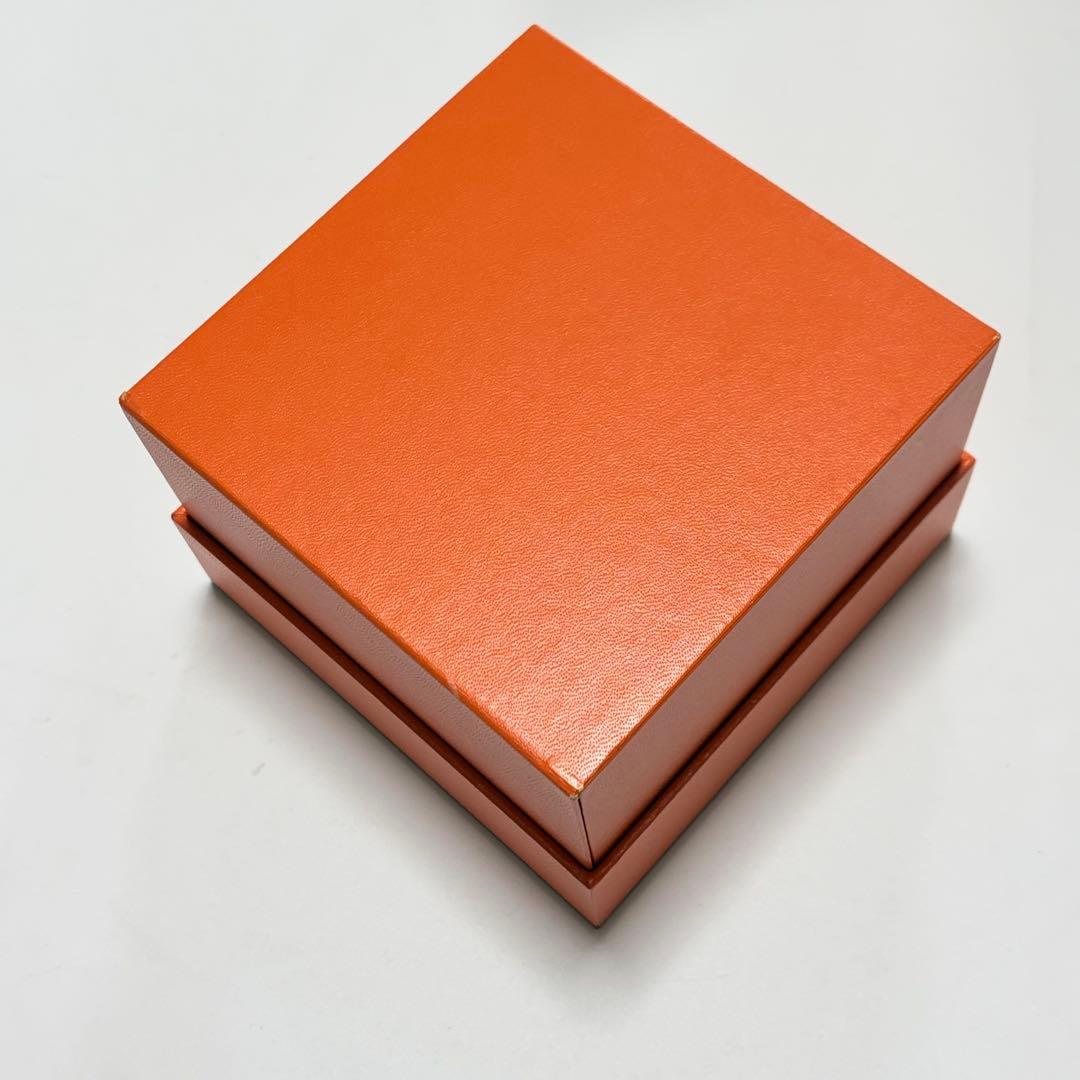 美品　エルメス　腕時計　ケース　空箱　現行品　取扱説明書付き