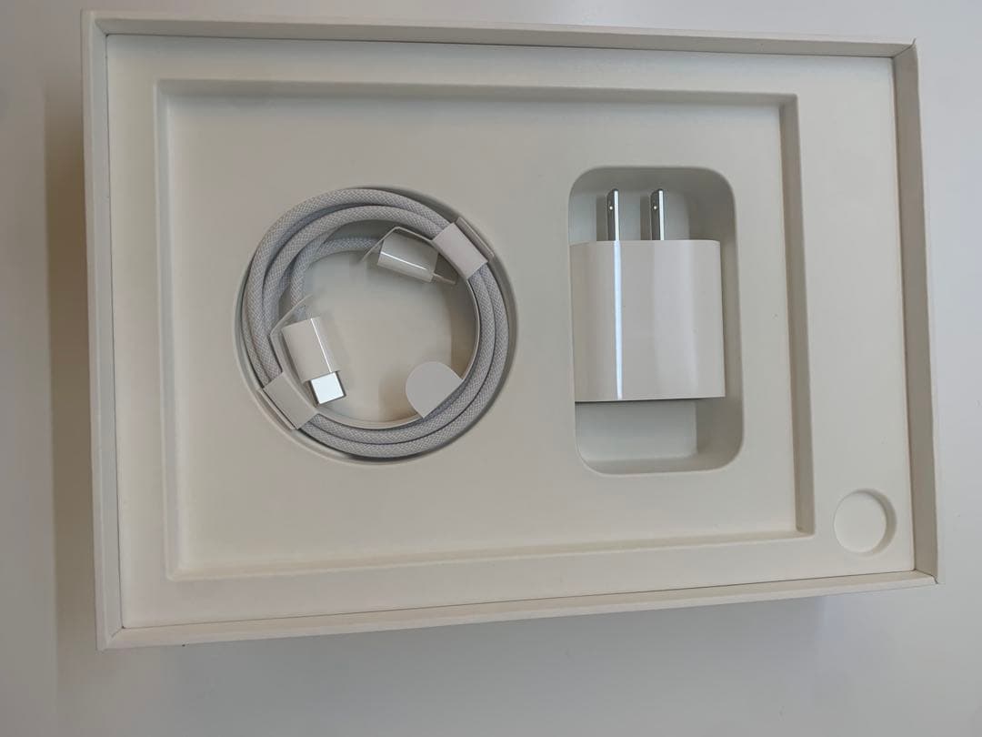 美品 iPad mini 第7世代A17Pro Wi-Fi 128GB