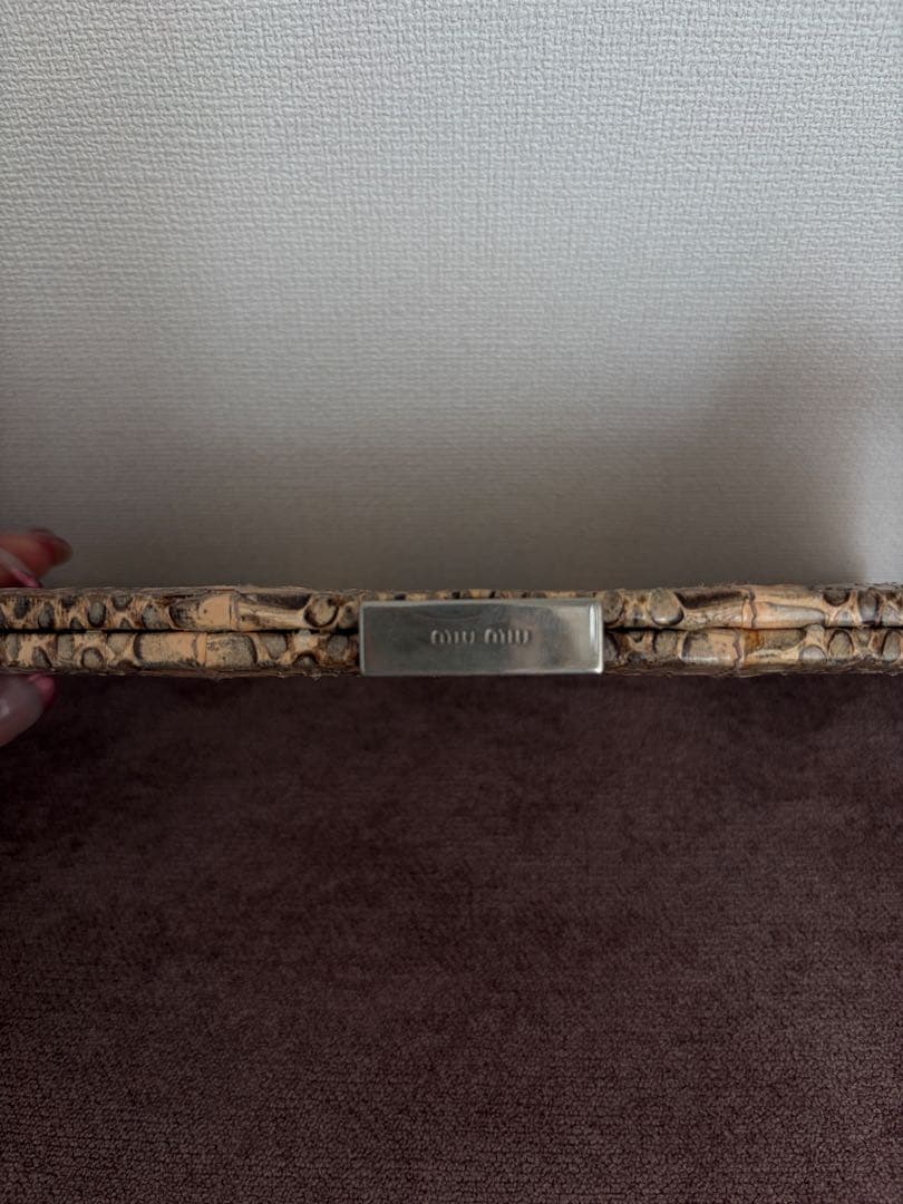 MIUMIU ヘビ革ショルダーバッグ