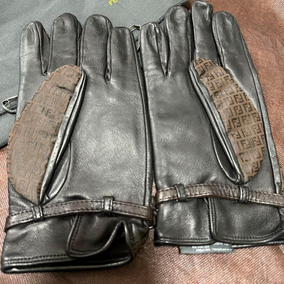 ズッキーノ柄 FENDY フェンディ メンズ レザーグラブ 手袋 保存袋付き
