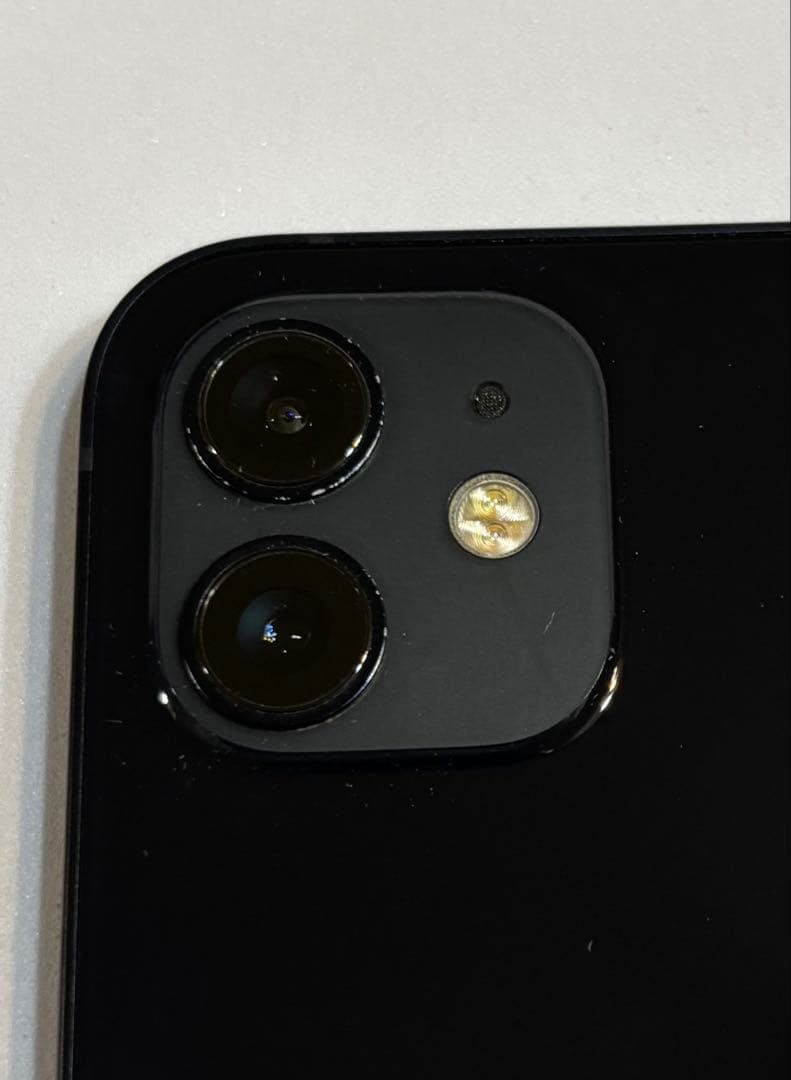 Apple iPhone 12 ブラック 本体(送料込み)