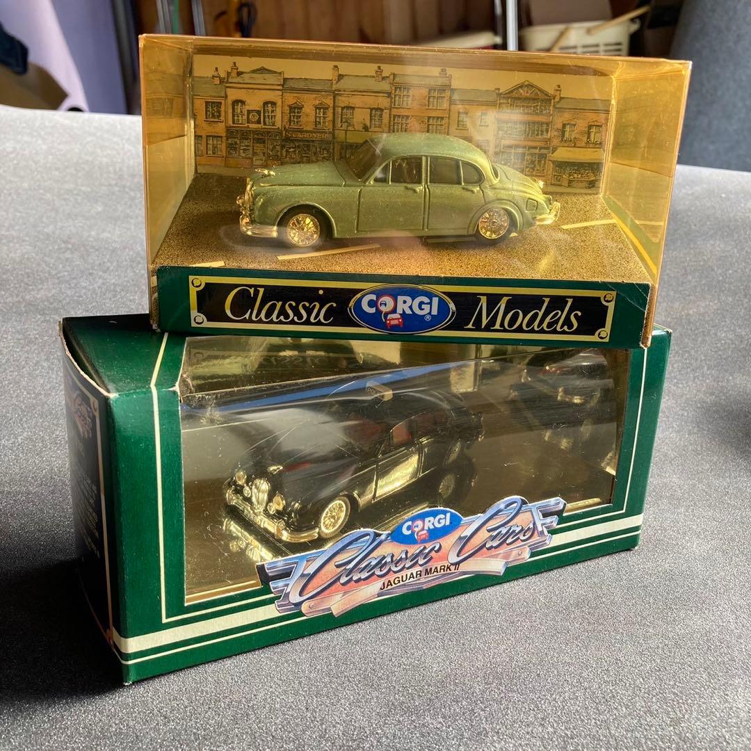 コーギー　クラッシックカーズ　1959年ジャガーサルーン&3.4 ポリス仕様