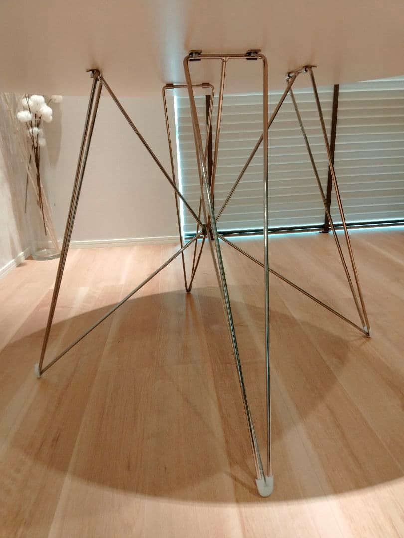 (値下げ中)円形ホワイトダイニングテーブル 直径120cm