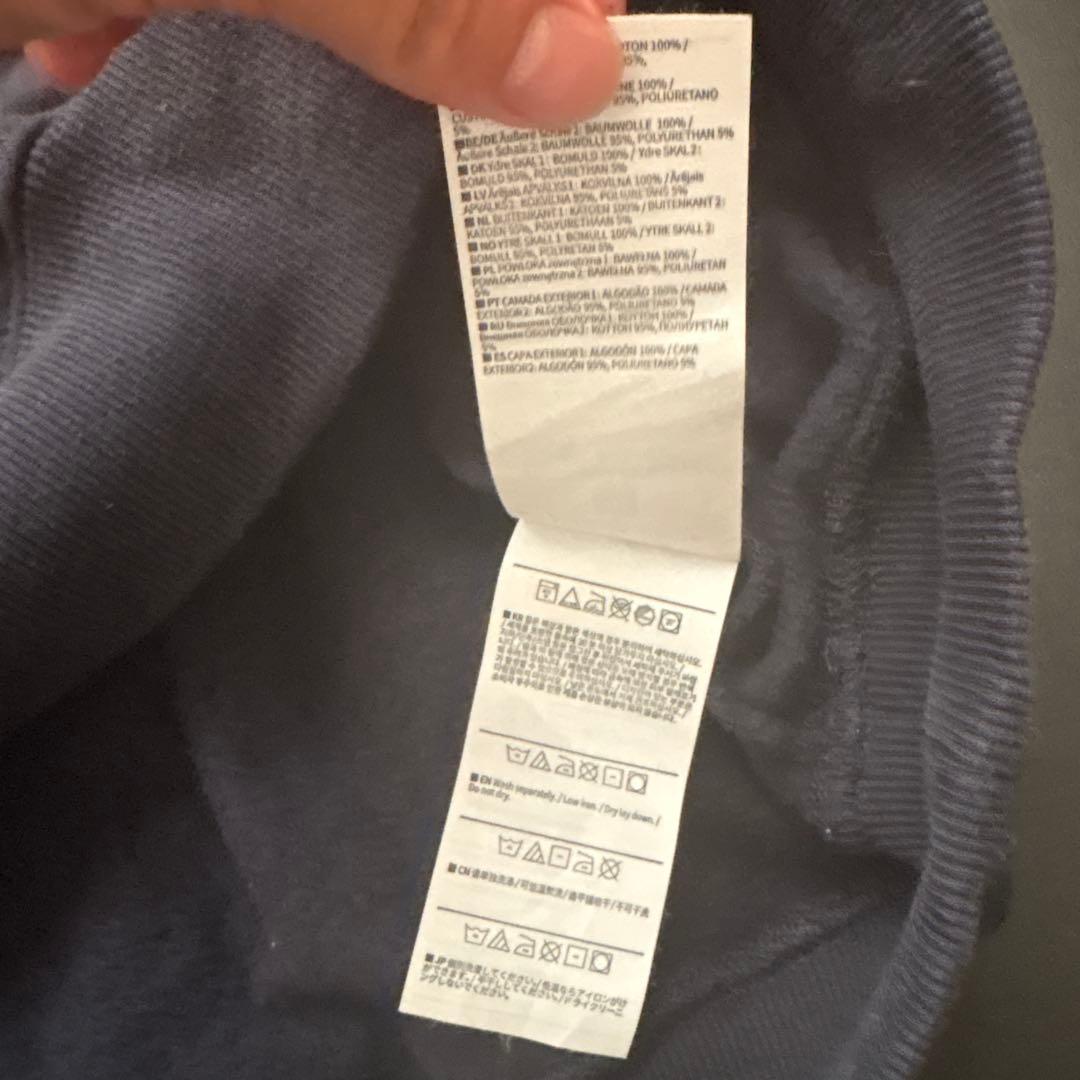 ネバザ　パーカー