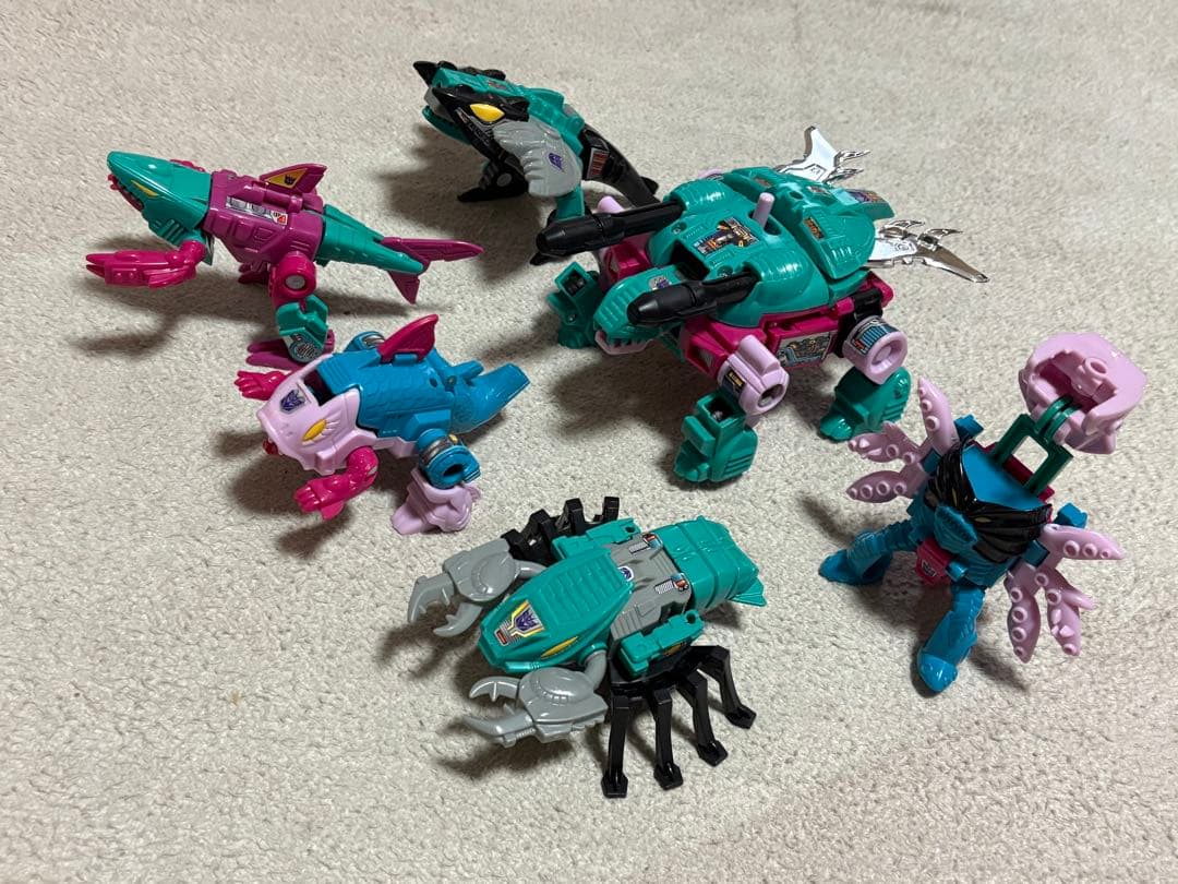 最終値下げ　トランスフォーマー　ピラナコン　復刻版