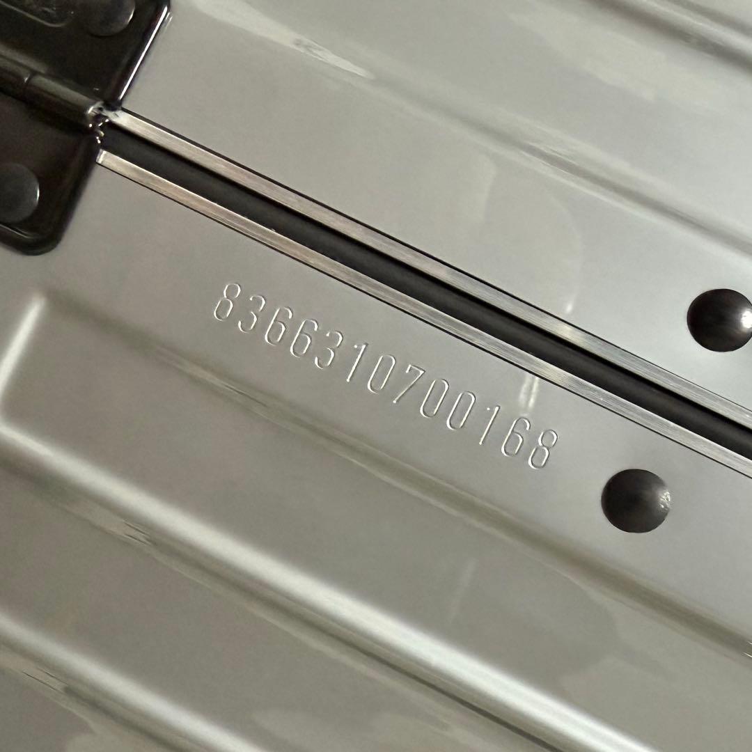 ⭐️新品未使用⭐️　RIMOWA　スーツケース　シルバー　2輪　サルサ　SALSA