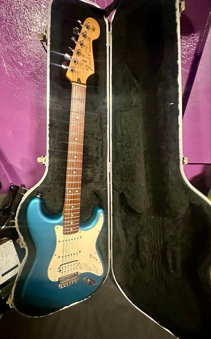 Fender Stratocaster メタリックブルー
