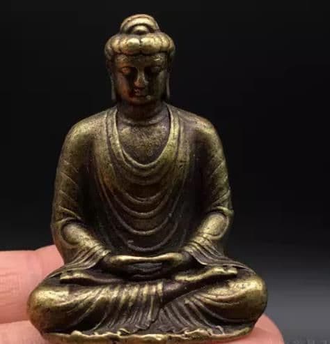 銅細工 大日如来 銅仏 像坐仏 身辺仏 装飾品 工芸品 美術品 置物