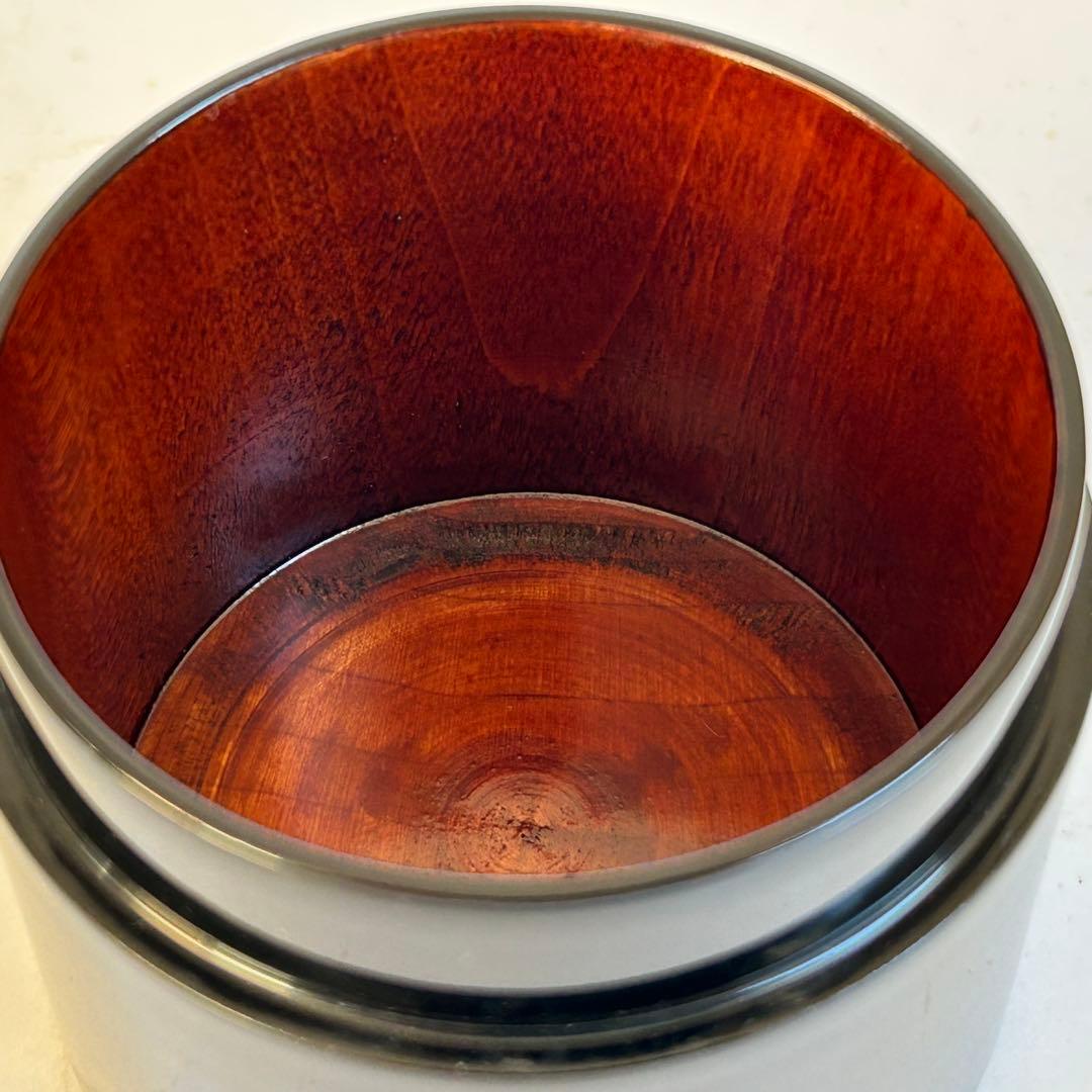 【美品.希少】漆器　茶筒　茶器　茶道具　木製　漆塗 蒔絵　螺鈿 御所車 小