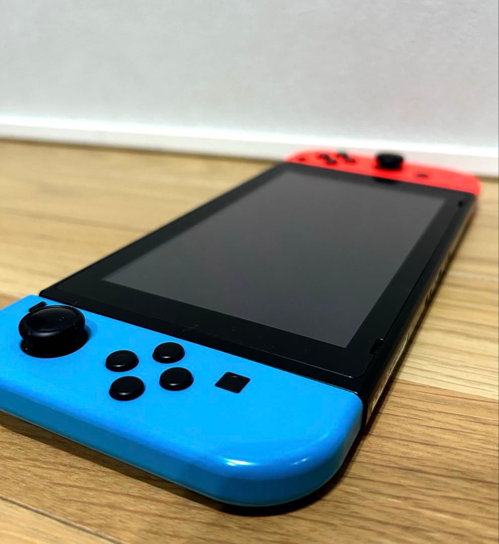 Nintendo Switch 本体 + マイク付き＋ケース付