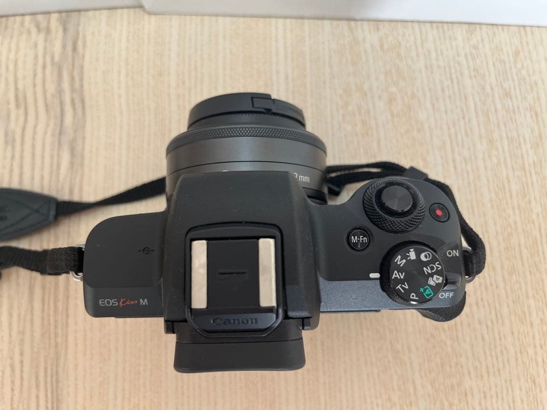 Canon EOSkissM 18-150mm EF-M 22mm レンズ2式付