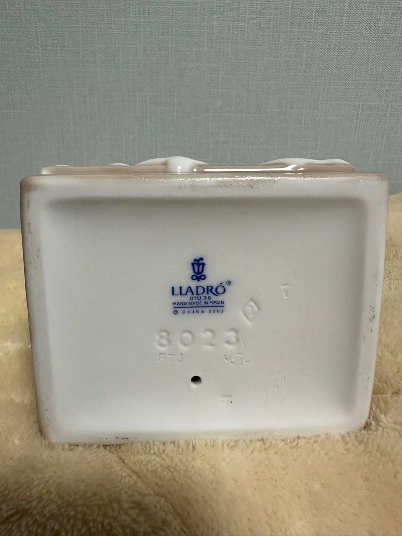 LLADRO (リヤドロ)〜猫(8023)