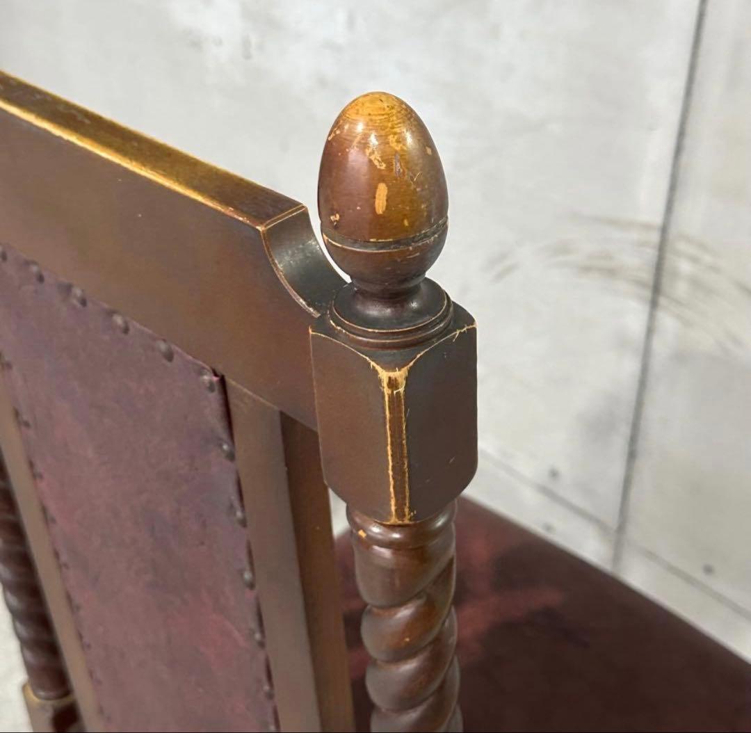 ✦バロック調✦アンティークチェア 木製 ツイスト脚 ワインレッド 鉄鋲 合皮張り