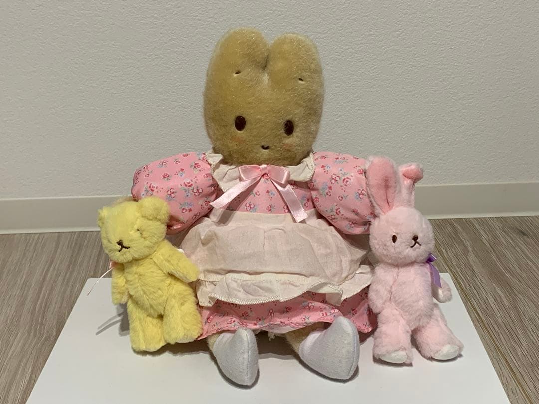 り*ん様 マロンクリーム　ソーイングシリーズ　ぬいぐるみ　サンリオ