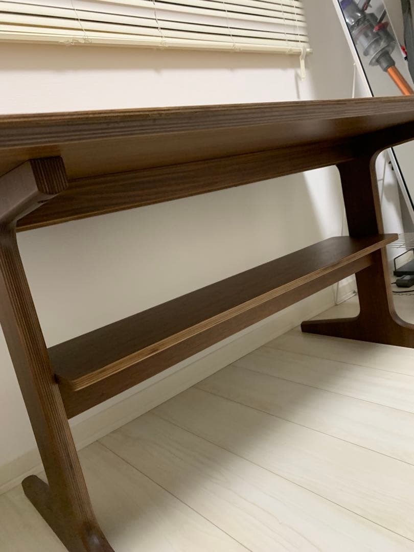 無印良品リビングでもダイニングでもつかえるテーブル2（ウォールナット)