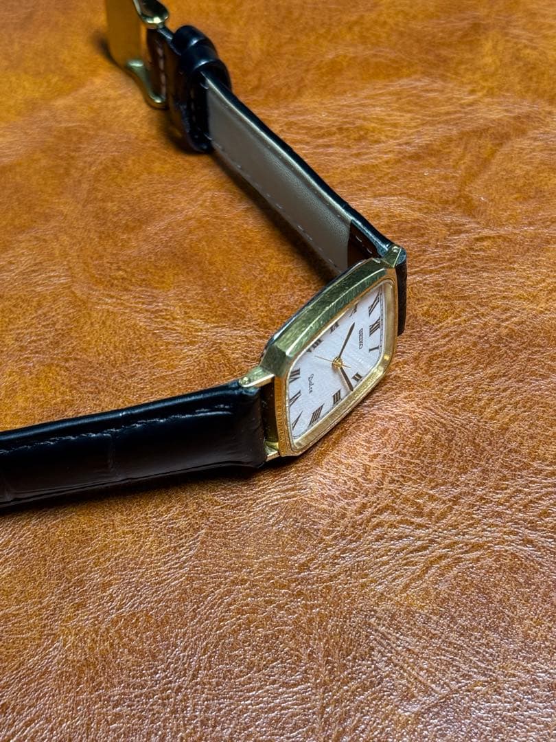 A83 希少 稼動品 SEIKO DOLCE スクエア型 80年代ヴィンテージ