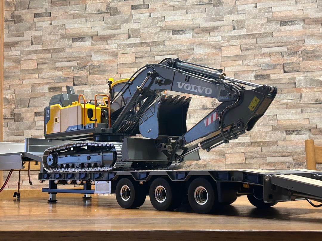 タミヤ1/14 低床重トレーラー フルメタル 油圧