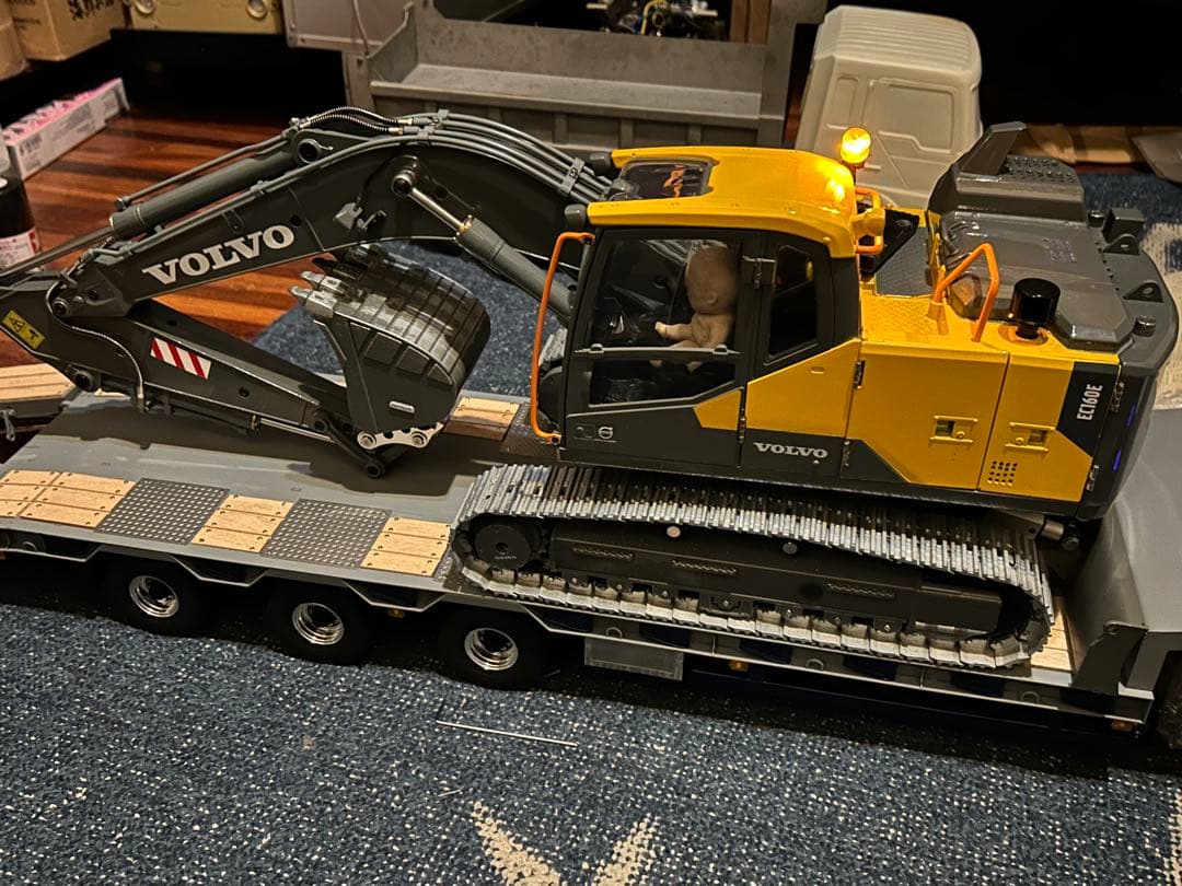 タミヤ1/14 低床重トレーラー フルメタル 油圧