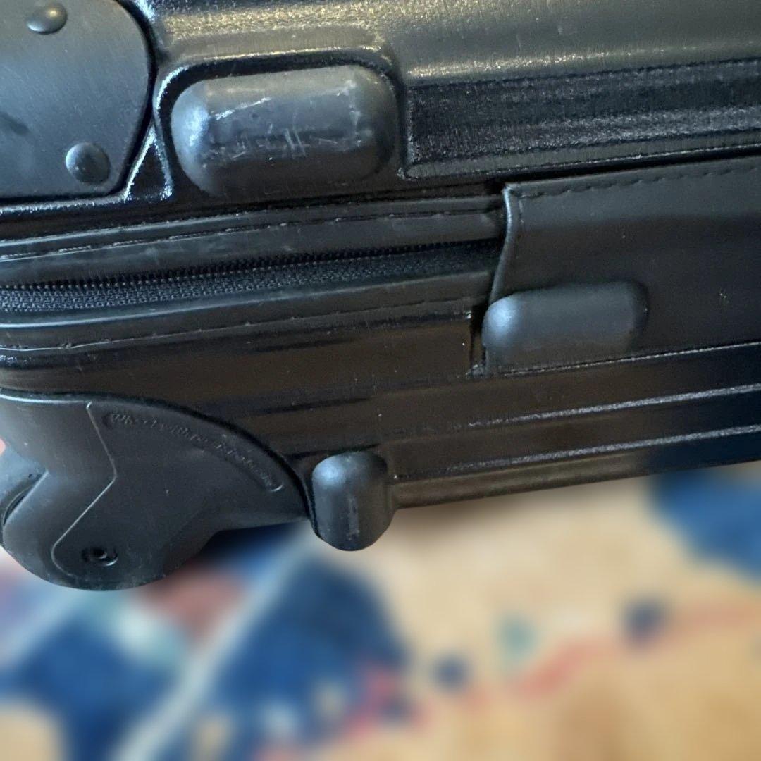 リモワ サルサ スーツケース 2輪 黒 851.52 TSAロック