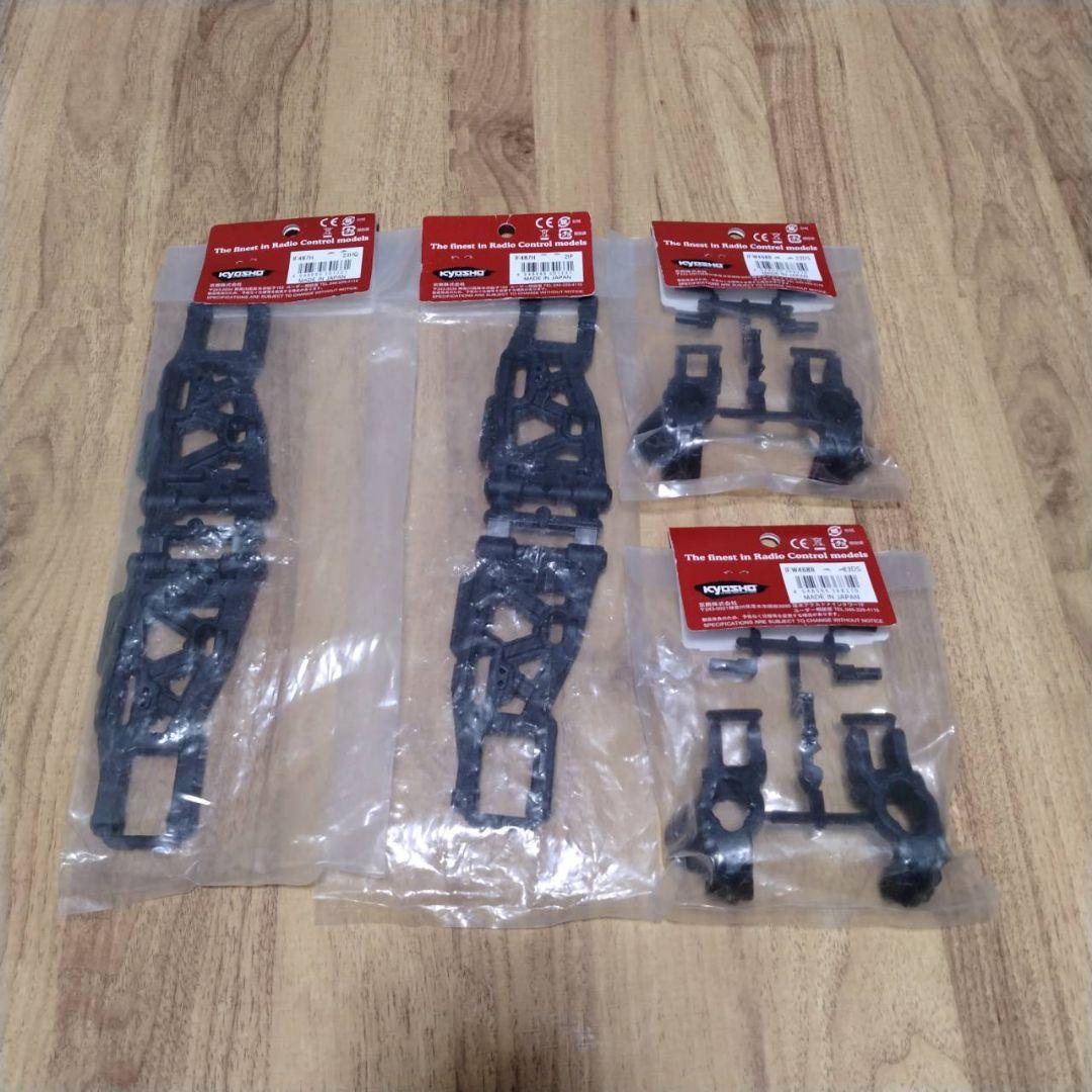 京商　インファーノ　新品未使用品と中古タイヤのセット