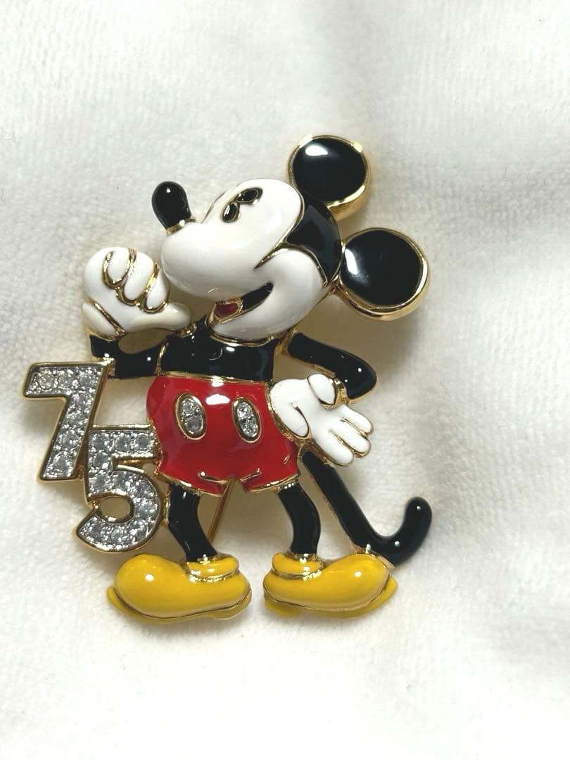 ミッキーマウス 75周年記念ピンバッジ　箱無し