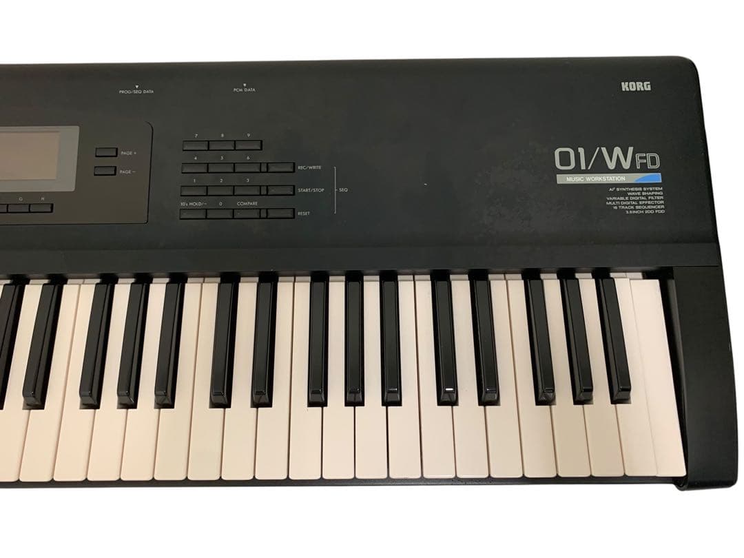 KORG ゼロワンダブル シンセサイザー 01/WFD ケース有り