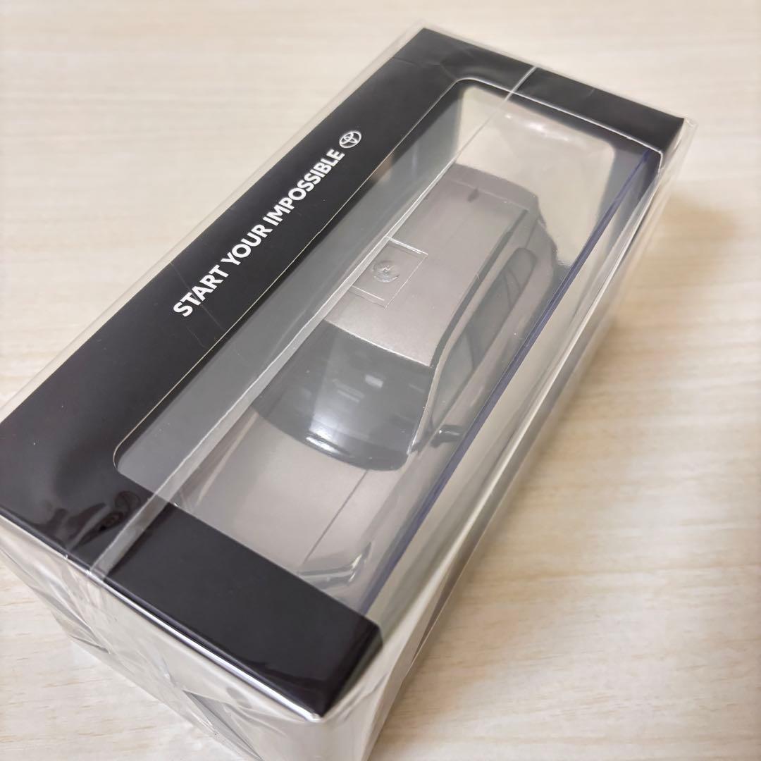 1/30 トヨタ　新型 RAV4 カラーサンプル ミニカー Z-ハイブリッド