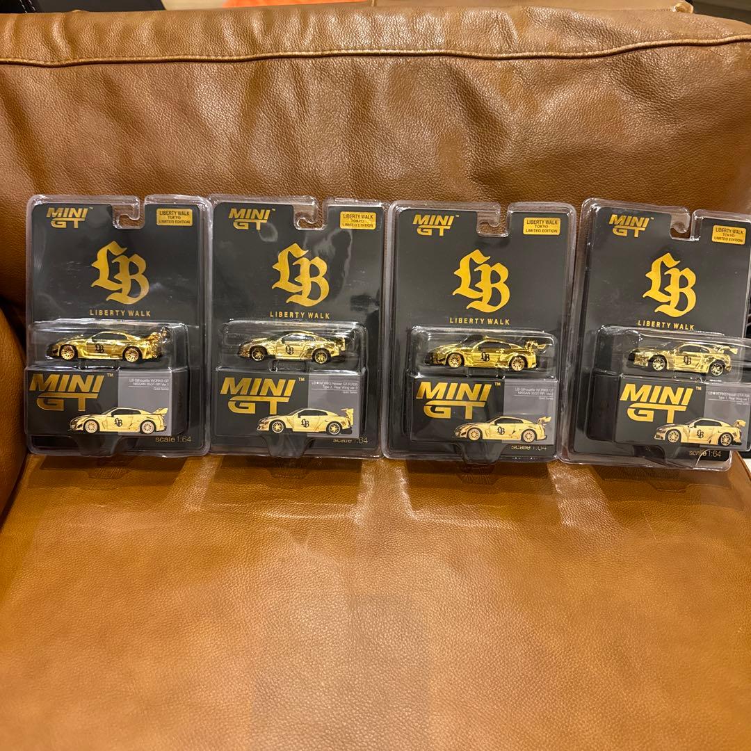 MINI GT LIBERTY WALK ゴールドミニカー4台セット
