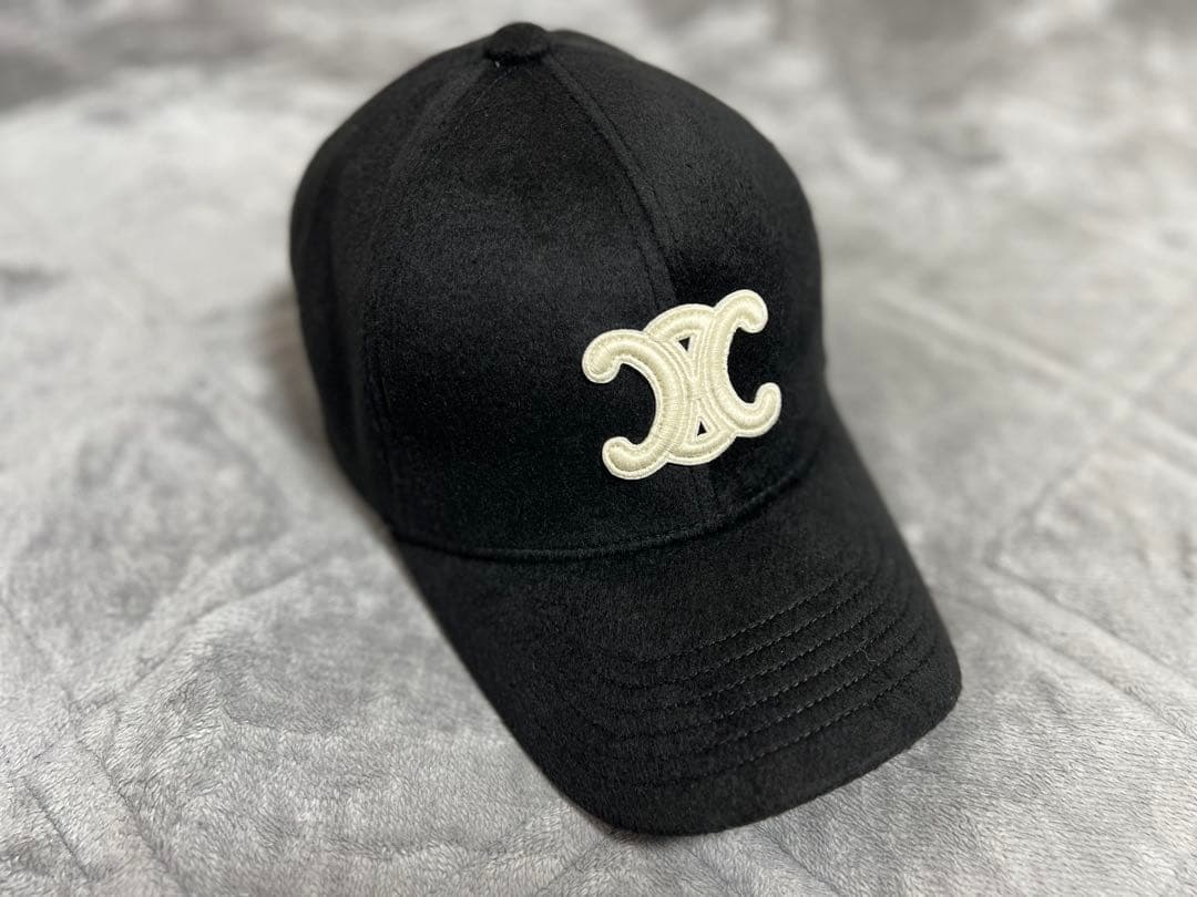 CELINE 黒 ベースボールキャップ Mサイズ