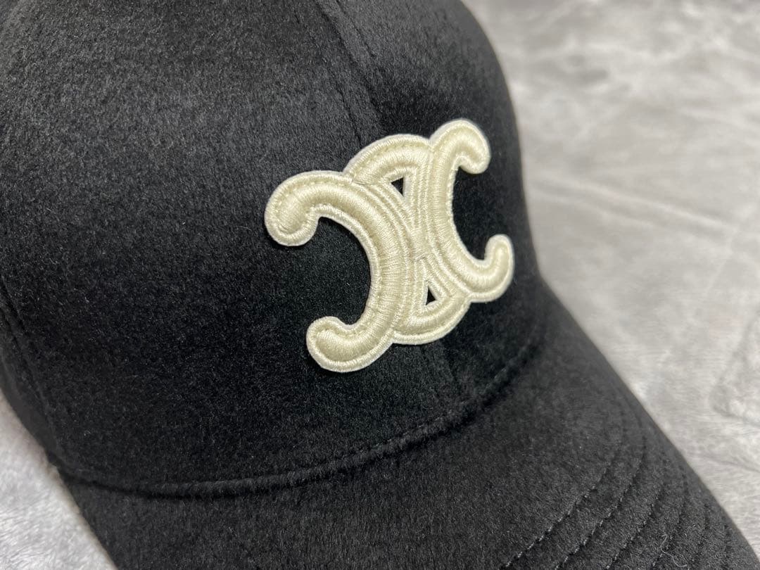 CELINE 黒 ベースボールキャップ Mサイズ