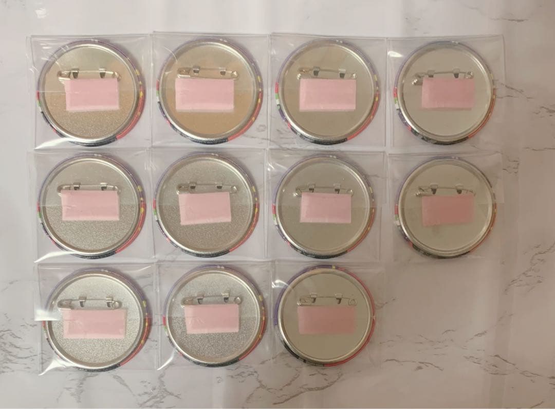 ブルーロック 御影玲王 ホログラム缶バッジ