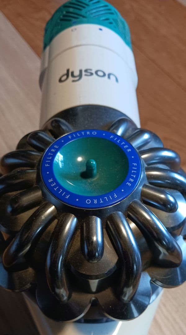 Dyson ハンディクリーナー本体 充電器付き