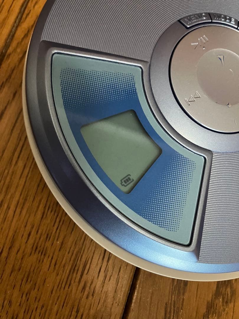 ポータブルCDプレーヤー　Panasonic SL-CT352