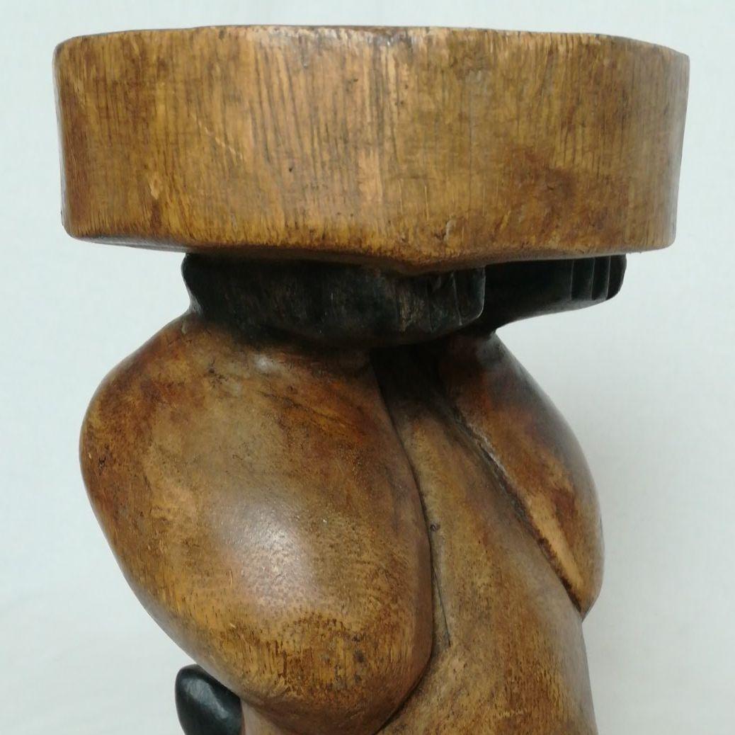 逆立ち　ネコ　木彫　彫刻　置物　台座