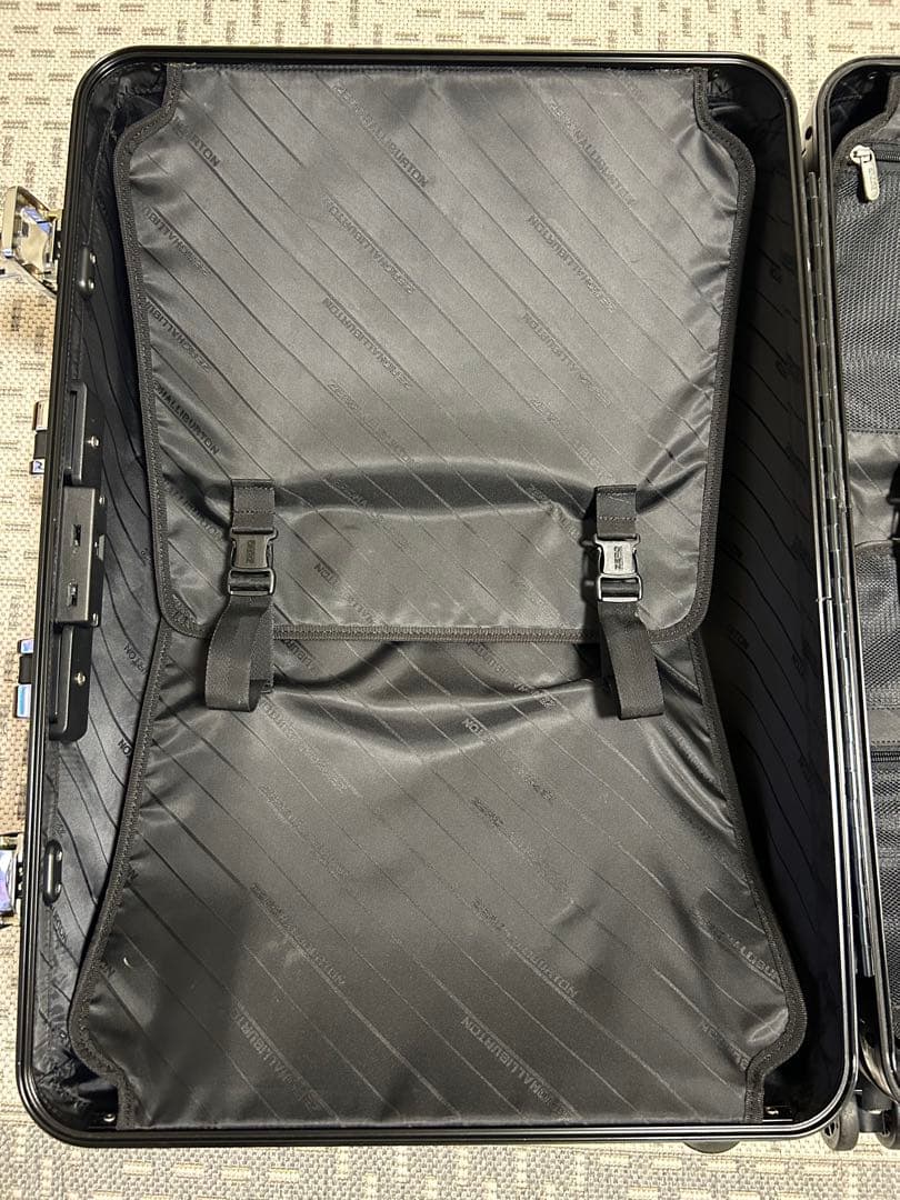 ゼロハリバートン アルミ 4輪 TSAロック ブラック