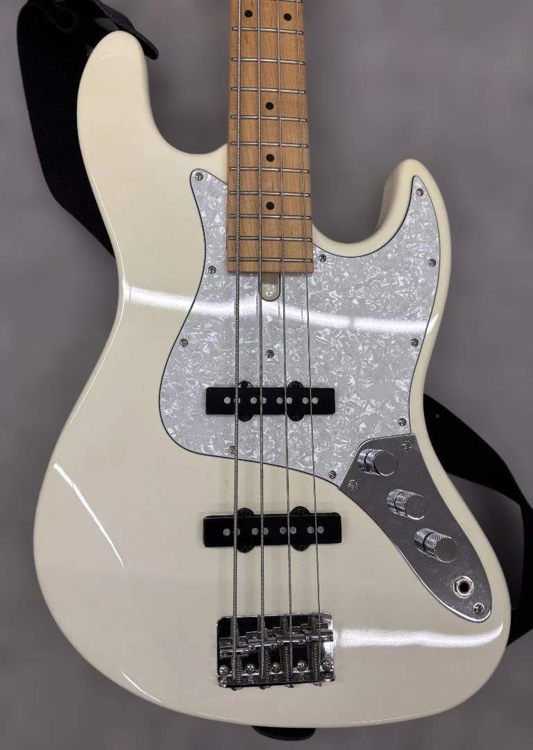 Bacchus ベース WJB-330M/SW ケース付き+おまけ