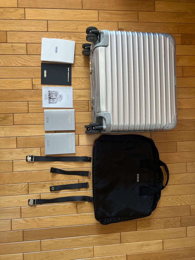 リモワRIMOWA ビジネストローリー4輪