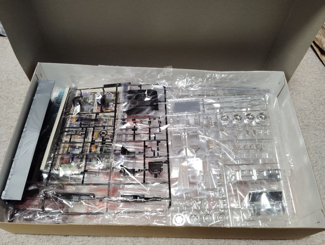 BUS ROCKET デコトラプラモデル